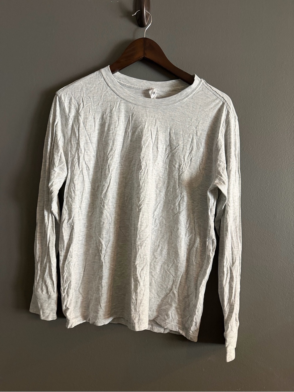 Classic Women's Long-Sleeve Crewneck Shirt - Light Gray
